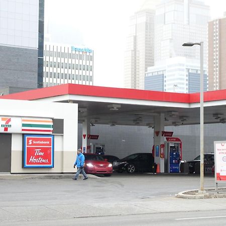 Monki Di Executive Suites - Alura YYC Exterior foto