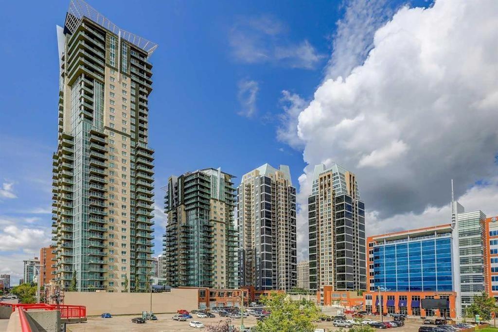 Monki Di Executive Suites - Alura YYC Exterior foto